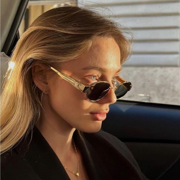 Triomphe Metal Sunglasses in Gold and Brown - Picture 2 of 5